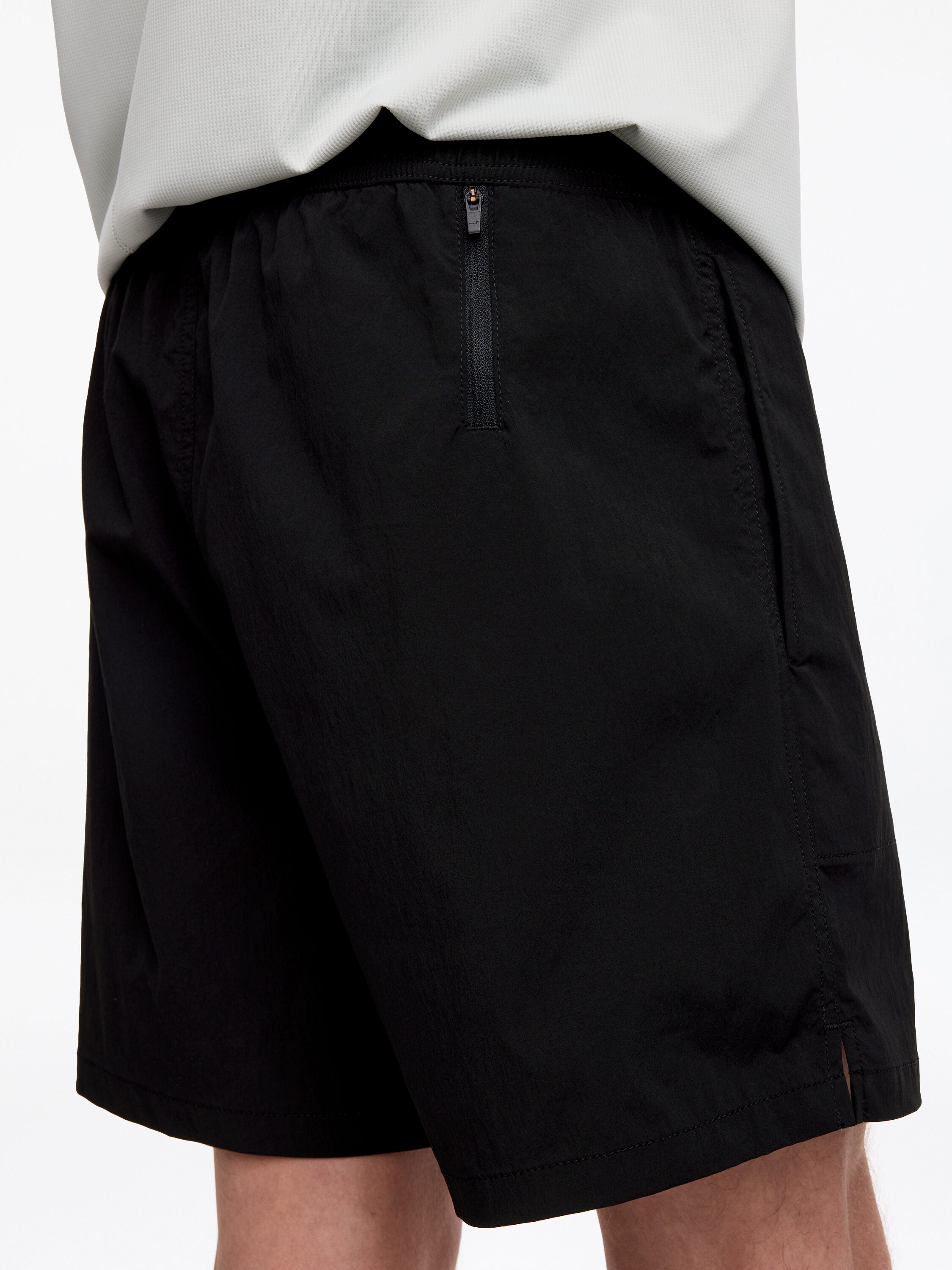 ACTIVE Light Shorts - Black - Image 4